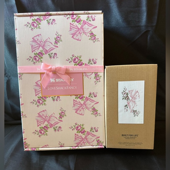 New Stanley 40oz/20oz Combo Love Shack Pink Bow Set Special Box Bag Straw Topper - Picture 2 of 14